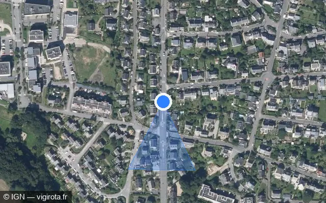 Vue satellite de l'emplacement du radar de feu rouge à Auray sur Rue de la Libération