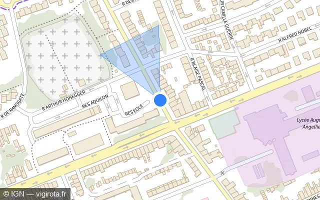 Vue plan de l'emplacement du radar de feu rouge à Leffrinckoucke sur Avenue des Sports