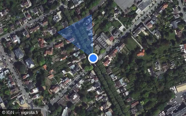 Vue satellite de l'emplacement du radar de feu rouge à Lambersart sur Avenue de l'Hippodrome / M 751