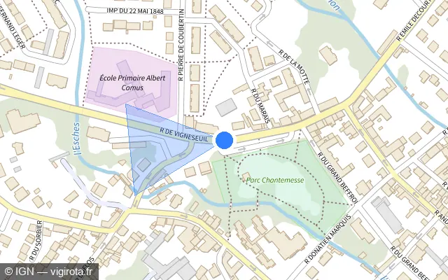 Vue plan de l'emplacement du radar de feu rouge à Chambly sur Rue de Vigneseuil / D 105