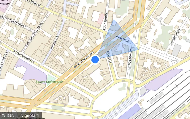 Vue plan de l'emplacement du radar de feu rouge à Arras sur Boulevard de Strasbourg