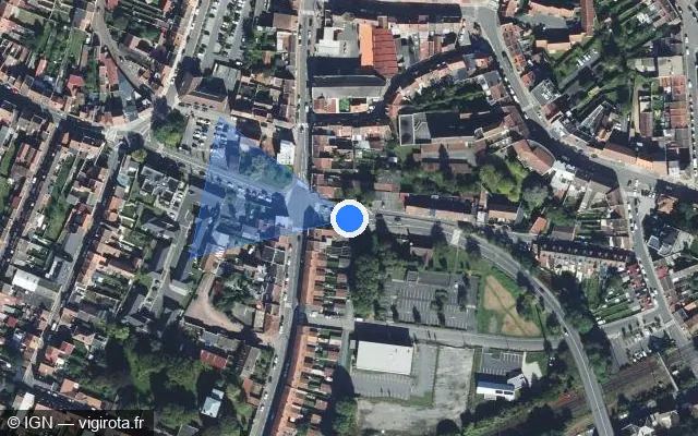 Vue satellite de l'emplacement du radar de feu rouge à Hénin-Beaumont sur Boulevard Pierre Mendes France