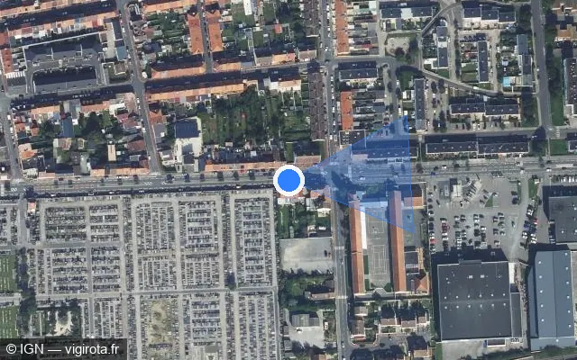 Vue satellite de l'emplacement du radar de feu rouge à Calais sur Avenue Antoine de Saint-Exupéry