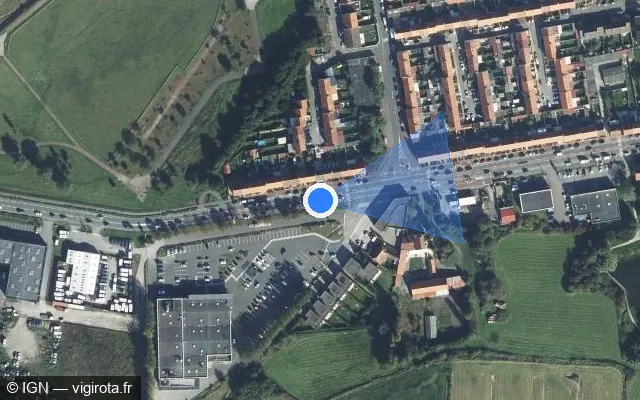 Vue satellite de l'emplacement du radar de feu rouge à Coquelles sur Avenue Roger Salengro