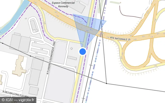 Vue plan de l'emplacement du radar de feu rouge à Vesoul sur Boulevard Kennedy