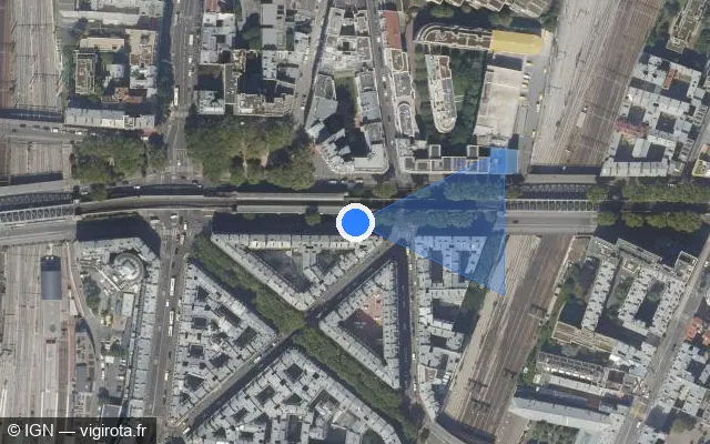 Vue satellite de l'emplacement du radar de feu rouge à Paris sur Boulevard de la Chapelle