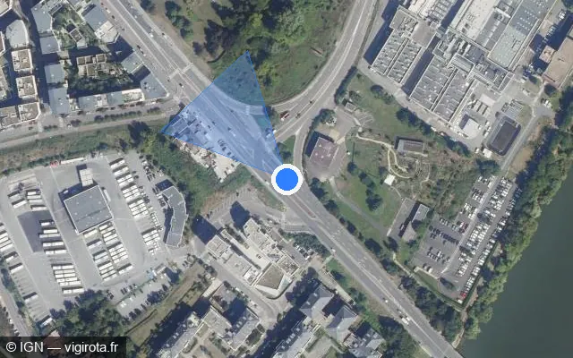 Vue satellite de l'emplacement du radar de feu rouge à Carrières-sous-Poissy sur Avenue de l'Europe / D 190