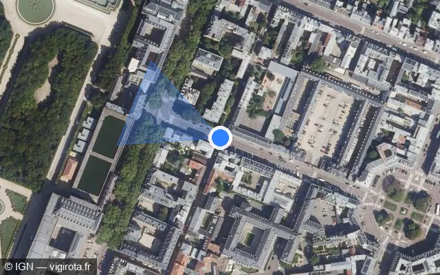 Vue satellite de l'emplacement du radar de feu rouge à Versailles sur Rue Carnot