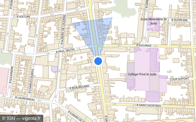 Vue plan de l'emplacement du radar de feu rouge à Amiens sur Rue Saint-Fuscien / D 7