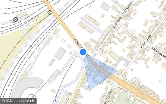 Vue plan de l'emplacement du radar de feu rouge à Longueau sur Avenue Henri Barbusse