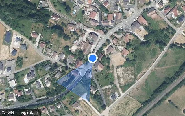 Vue satellite de l'emplacement du radar de feu rouge à Argiésans sur Rue Charles de Gaulle / D 83