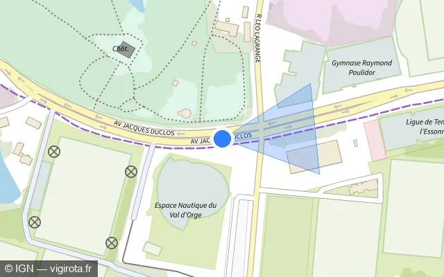 Vue plan de l'emplacement du radar de feu rouge à Sainte-Geneviève-des-Bois sur Avenue Jacques Duclos / D 296