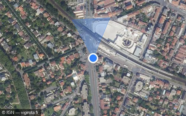 Vue satellite de l'emplacement du radar de feu rouge à Joinville-le-Pont sur Rue du Pont de Créteil / D 86