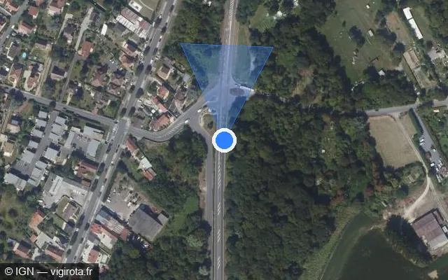 Vue satellite de l'emplacement du radar de feu rouge à Écouen sur D 316