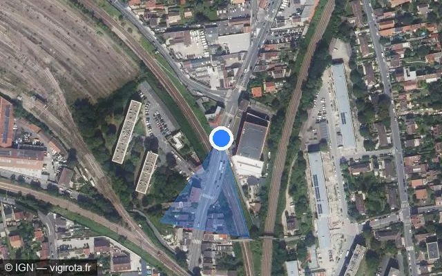 Vue satellite de l'emplacement du radar de feu rouge à Argenteuil sur Boulevard Jean Allemane / D 909