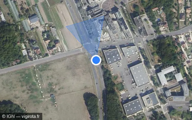 Vue satellite de l'emplacement du radar de feu rouge à Neuville-sur-Oise sur Rue de Conflans / D 203