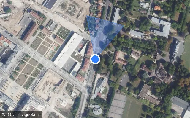 Vue satellite de l'emplacement du radar de feu rouge à Pontoise sur Avenue de Verdun