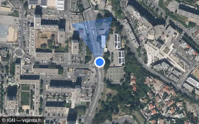 Vue satellite de l'emplacement du radar de feu rouge à Marseille sur Avenue Raimu
