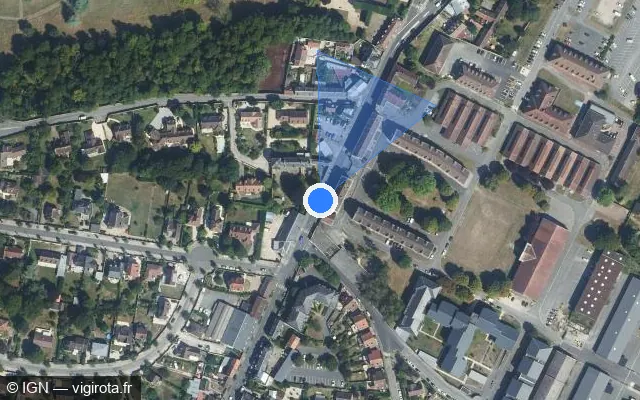 Vue satellite de l'emplacement du radar tourelle à Senlis sur Rue du Faubourg Saint-Martin / D 1017