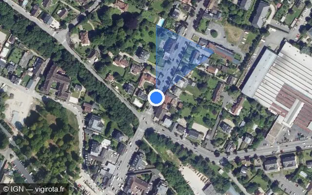 Vue satellite de l'emplacement du radar tourelle à Senlis sur Avenue du Maréchal Foch