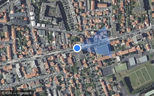 Vue satellite de l'emplacement du radar de feu rouge à Clermont-Ferrand sur Rue Anatole France
