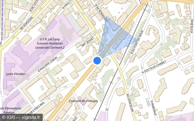 Vue plan de l'emplacement du radar de feu rouge à Clermont-Ferrand sur Boulevard Côte-Blatin