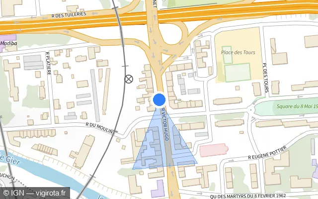 Vue plan de l'emplacement du radar de feu rouge à Givors sur Rue Victor Hugo / D 386