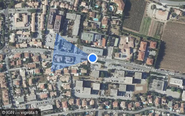 Vue satellite de l'emplacement du radar de feu rouge à Fréjus sur Rue Jean Giono