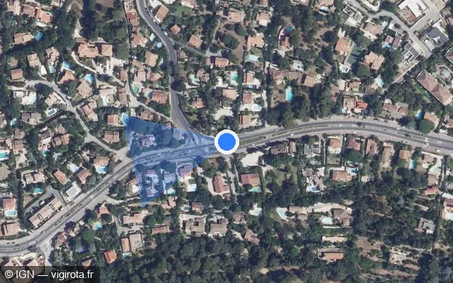 Vue satellite de l'emplacement du radar tourelle à Toulon sur Avenue de la Résistance / D 42