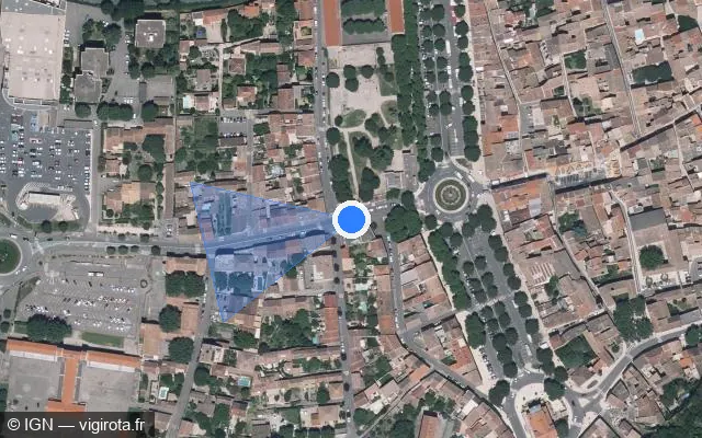 Vue satellite de l'emplacement du radar de feu rouge à Orange sur Avenue Charles de Gaulle / D 17