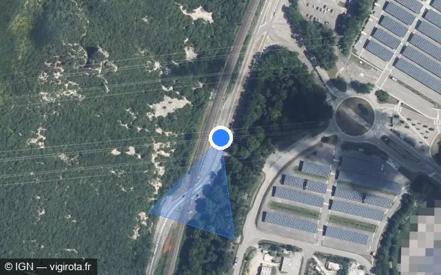 Vue satellite de l'emplacement du radar de passage à niveau à Cruas sur D 86