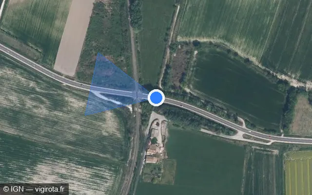 Vue satellite de l'emplacement du radar de passage à niveau à Meyrargues sur D 15