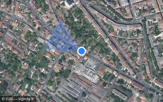 Vue satellite de l'emplacement du radar de feu rouge à Angoulême sur Avenue Jules Ferry