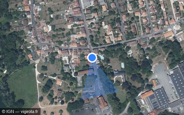 Vue satellite de l'emplacement du radar de feu rouge à Gond-Pontouvre sur Route de Vars