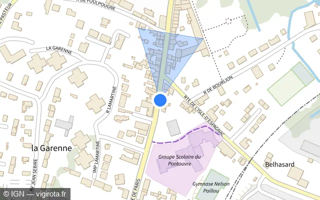 Vue plan de l'emplacement du radar de feu rouge à Gond-Pontouvre sur Route de Paris