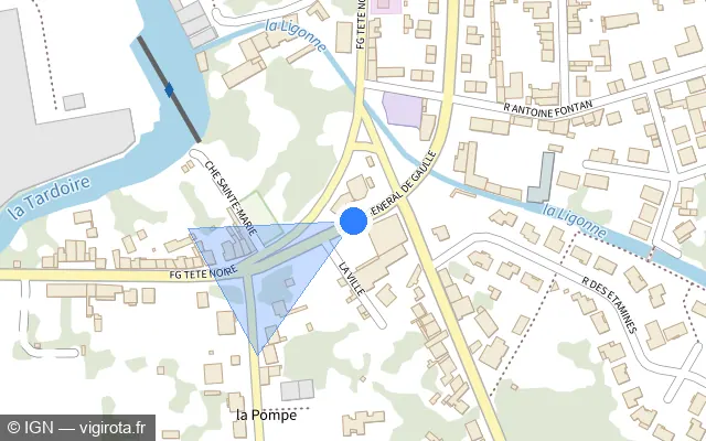 Vue plan de l'emplacement du radar de feu rouge à La Rochefoucauld-en-Angoumois sur Boulevard du Général de Gaulle / D 941