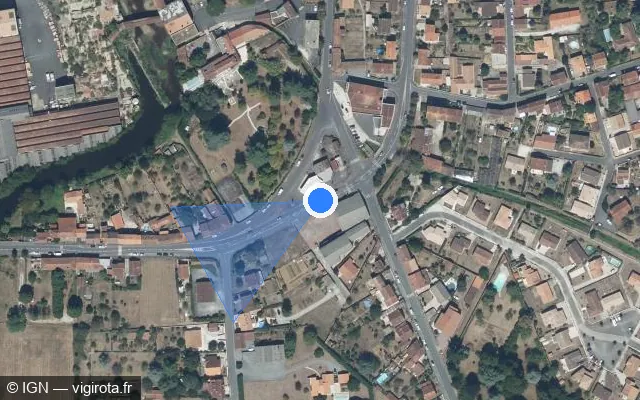 Vue satellite de l'emplacement du radar de feu rouge à La Rochefoucauld-en-Angoumois sur Boulevard du Général de Gaulle / D 941