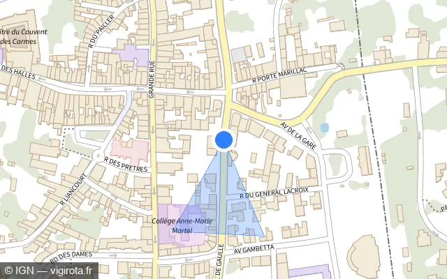 Vue plan de l'emplacement du radar de feu rouge à La Rochefoucauld-en-Angoumois sur Boulevard du Général de Gaulle / D 941