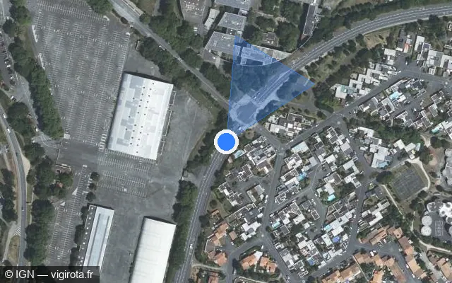 Vue satellite de l'emplacement du radar de feu rouge à Aytré sur Avenue Jean-Paul Sartre