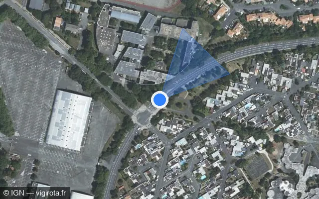 Vue satellite de l'emplacement du radar de feu rouge à Aytré sur Avenue Jean-Paul Sartre
