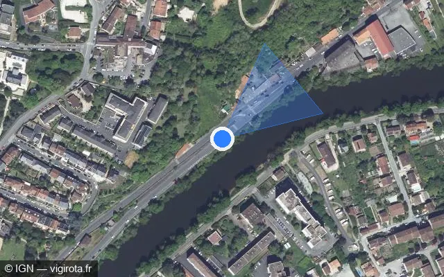 Vue satellite de l'emplacement du radar de feu rouge à Périgueux sur Boulevard Georges Saumande / D 6021
