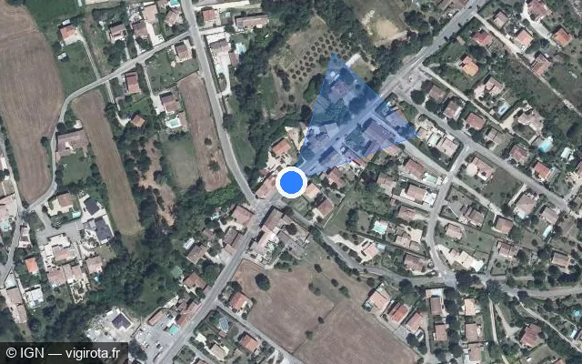 Vue satellite de l'emplacement du radar de feu rouge à Saint-Martin-de-Valgalgues sur Avenue des Rosiers / D 904