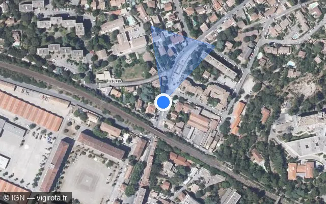 Vue satellite de l'emplacement du radar de feu rouge à Nîmes sur Route d'Uzès / D 979