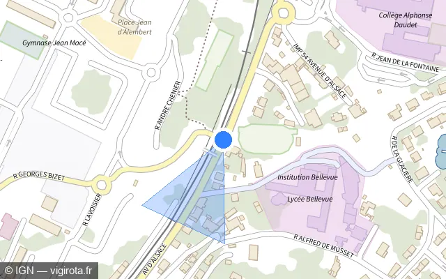 Vue plan de l'emplacement du radar de feu rouge à Alès sur Avenue d'Alsace / D 904