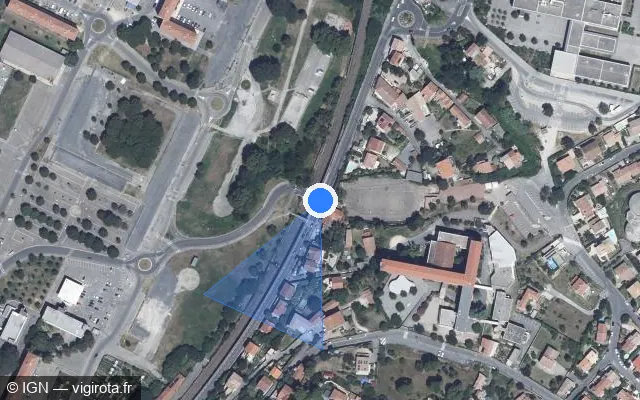 Vue satellite de l'emplacement du radar de feu rouge à Alès sur Avenue d'Alsace / D 904