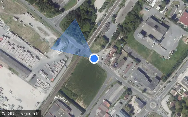 Vue satellite de l'emplacement du radar de passage à niveau à Le Plessis-Belleville sur Avenue de la Gare / N 330