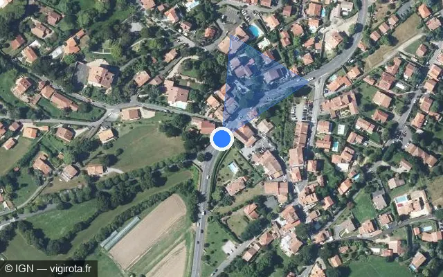 Vue satellite de l'emplacement du radar de feu rouge à Guéthary sur Avenue Getaria / D 810