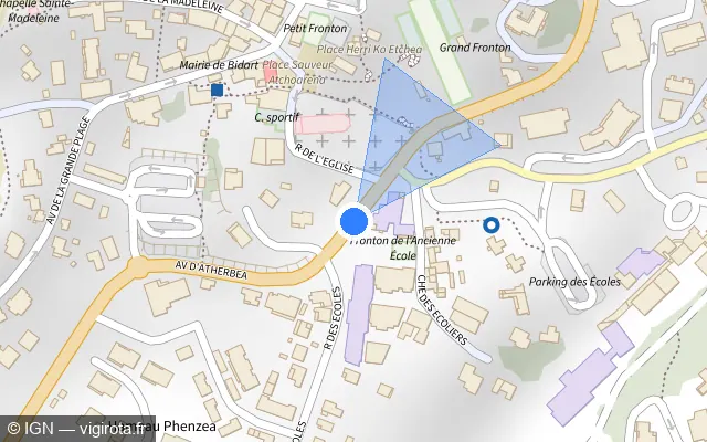 Vue plan de l'emplacement du radar de feu rouge à Bidart sur Avenue d'Atherbea