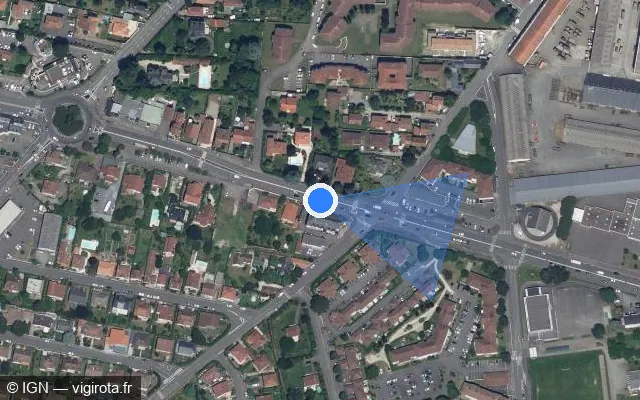 Vue satellite de l'emplacement du radar de feu rouge à Laloubère sur Boulevard Claude Debussy / N 21