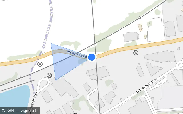 Vue plan de l'emplacement du radar de passage à niveau à Civrieux-d'Azergues sur D 385